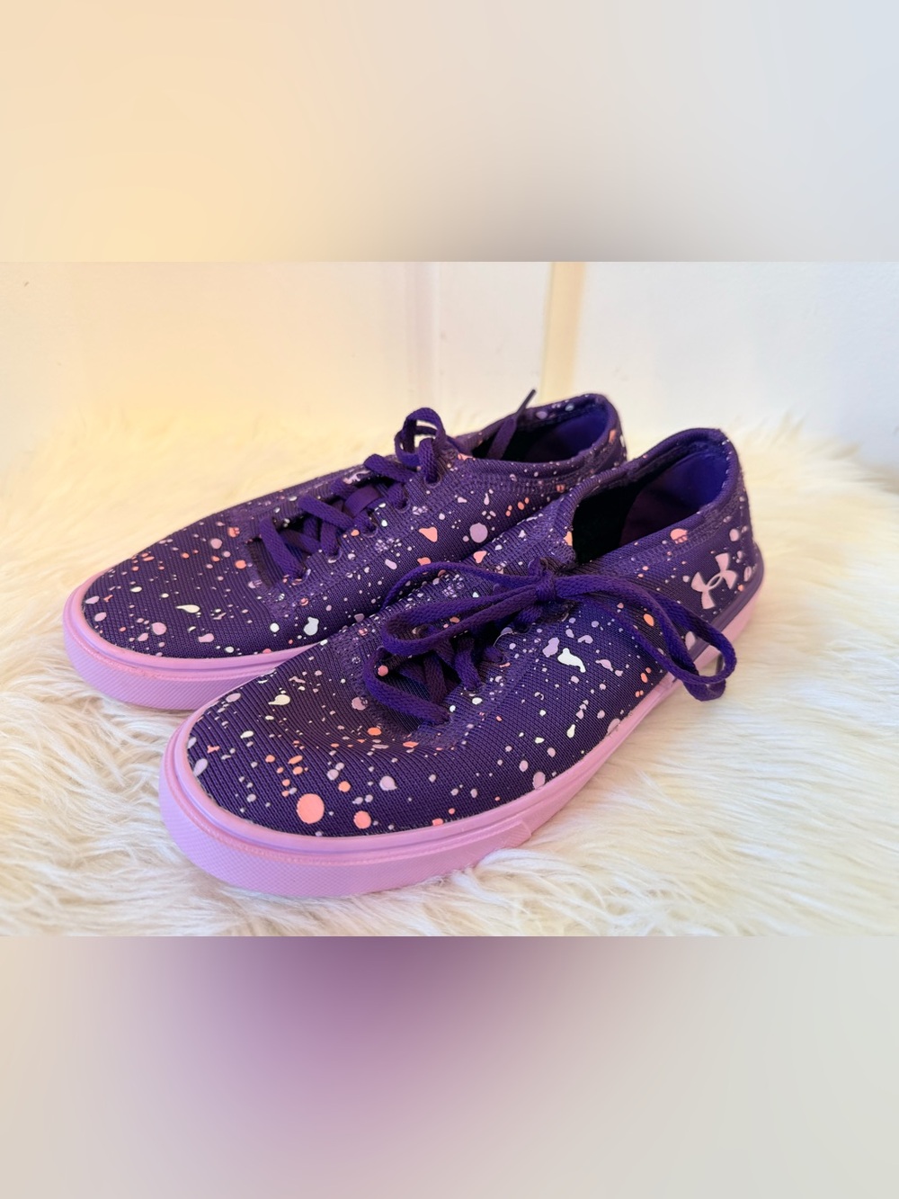 💫2/$25 • Under Armour KickIt 2 Splatter Sneakers